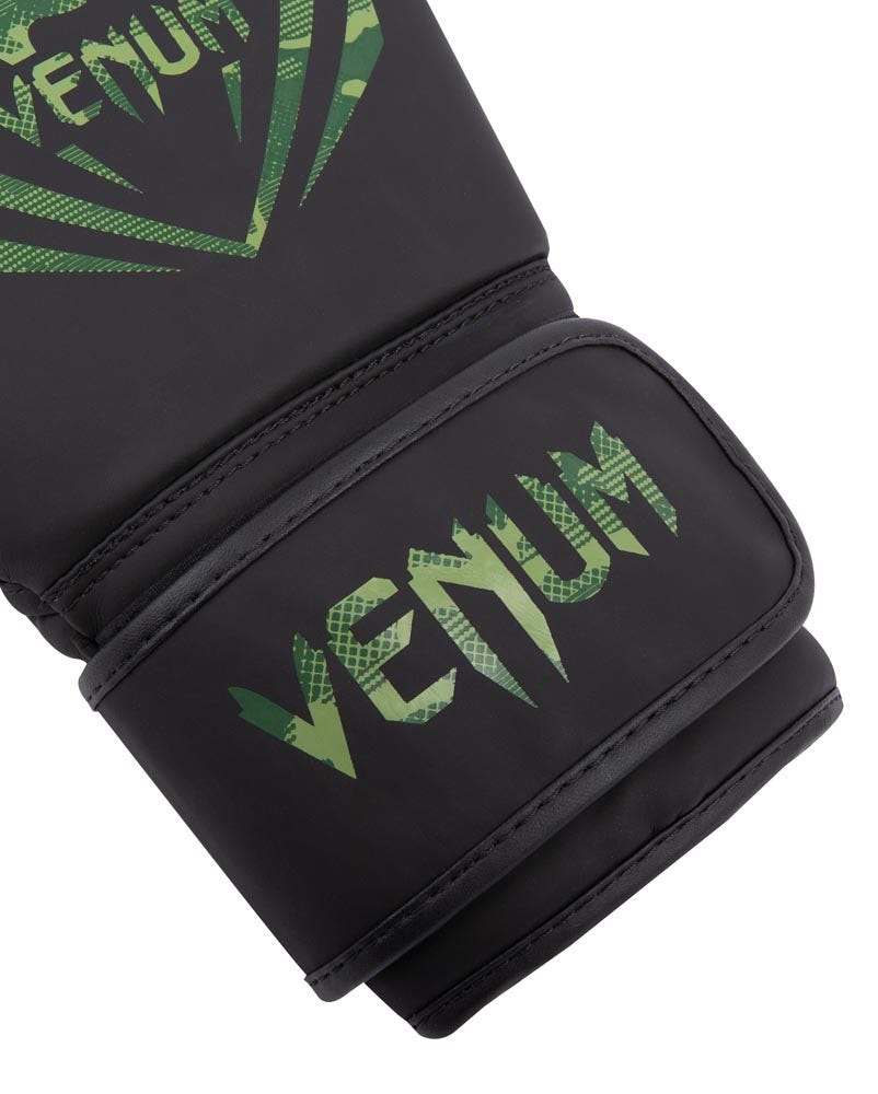 Venum Contender